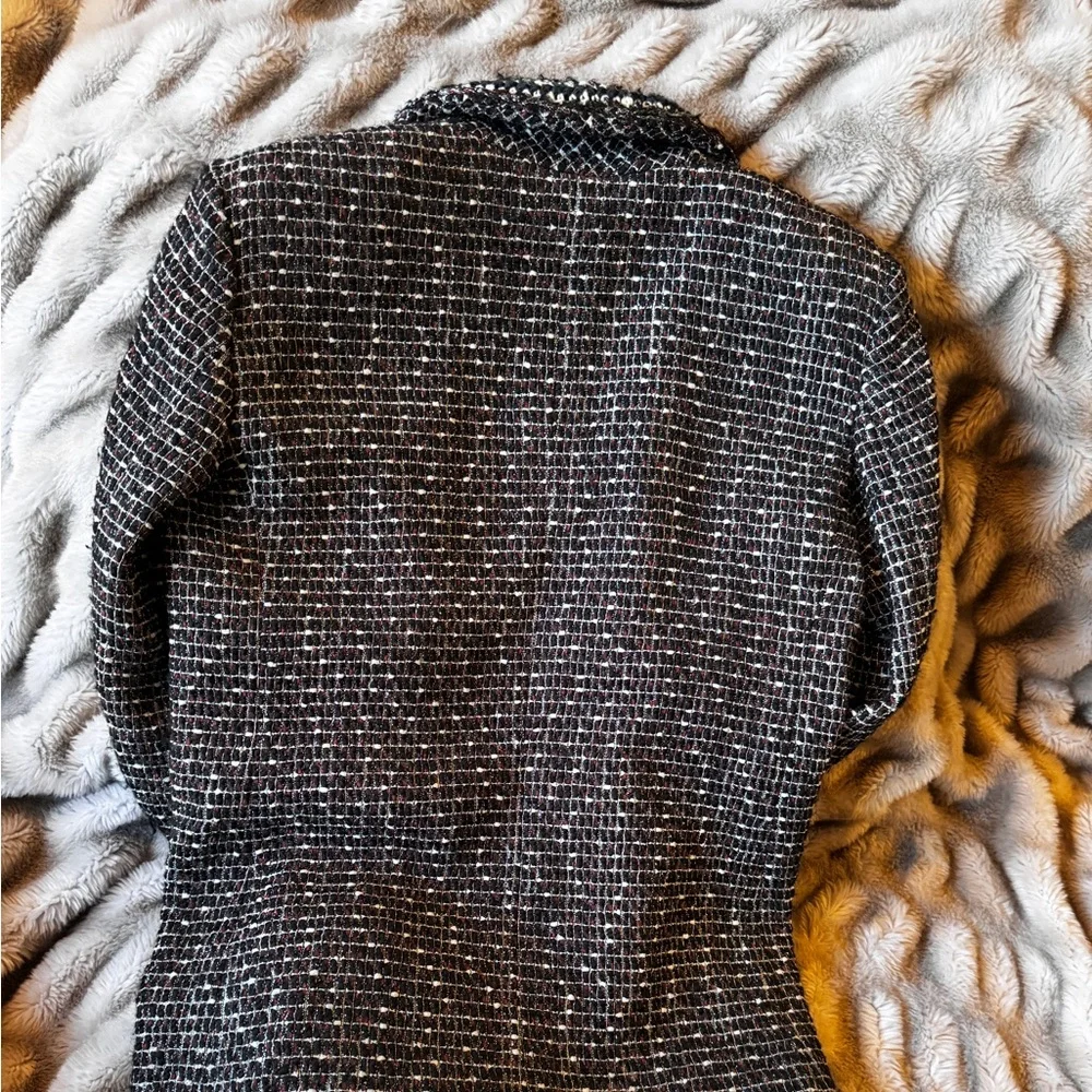 2017 CHANEL Tweed Blazer - Picture 6 of 9